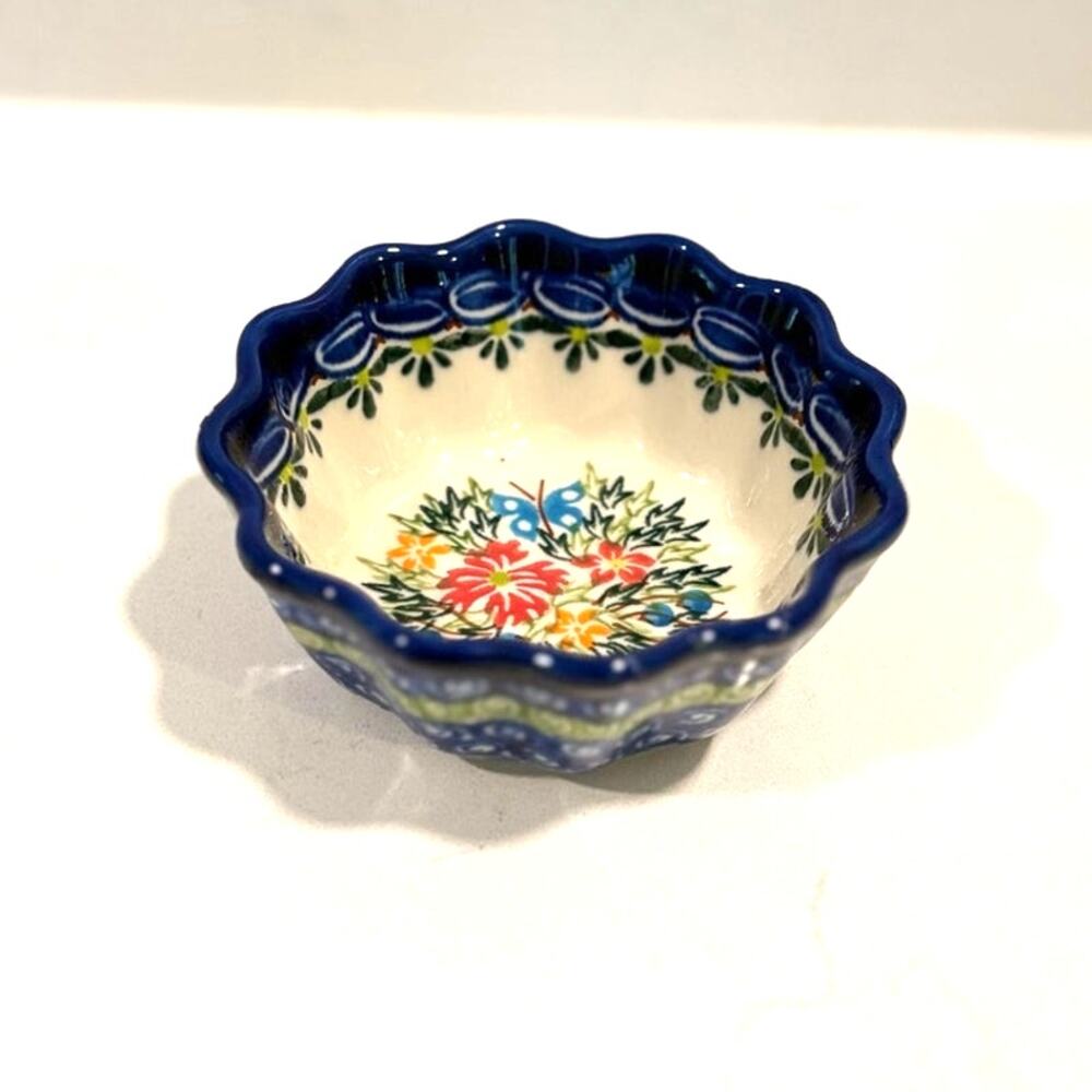 Kalich Unikat 238 Polish Pottery Scalloped Bowl 4.5” Handmade Boleslawiec